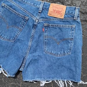 LEVIS CUTOFFS